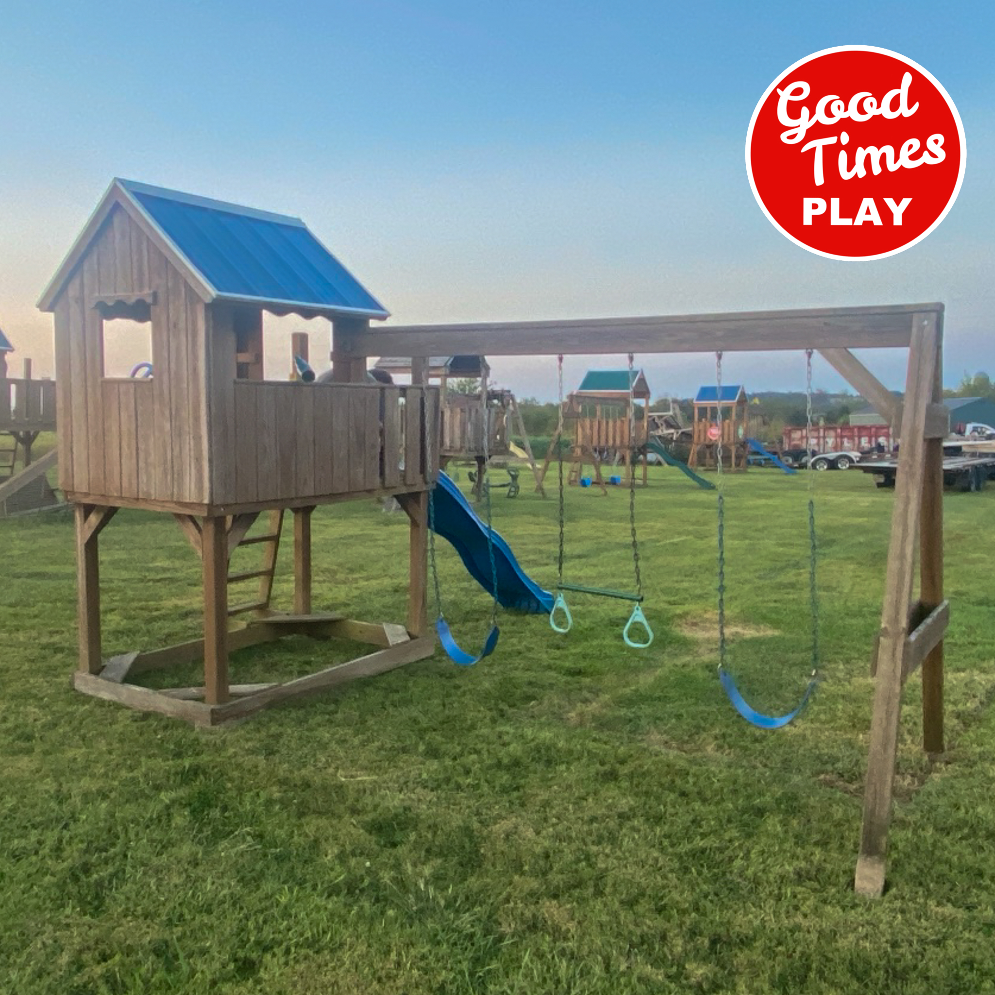 PRE-OWNED "Strawberry" 4ft Deck Height - Image 4